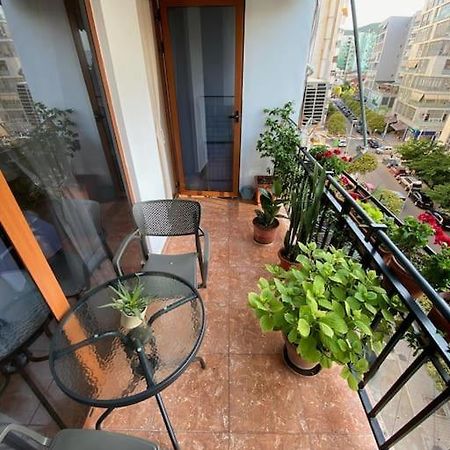 Mimosa'S Apartment With Lovely Balcony Tirana Exterior photo